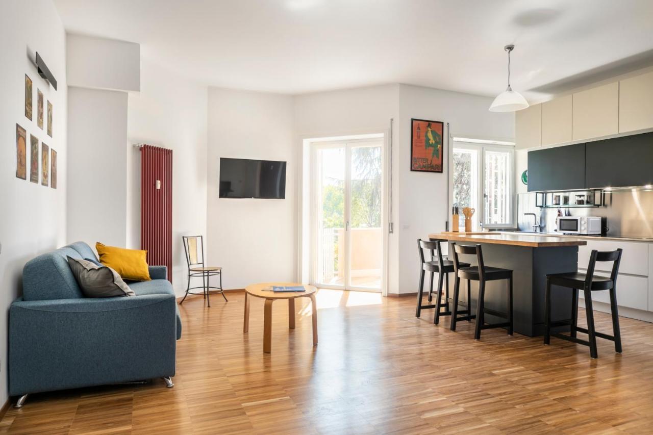 Cozy Flat 2 Bedrooms 2 Bathrooms With Balcony Lägenhet